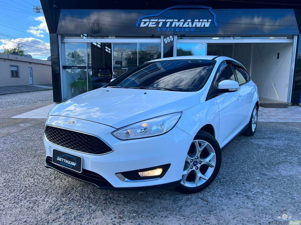 FORD FOCUS HATCH | SE PLUS